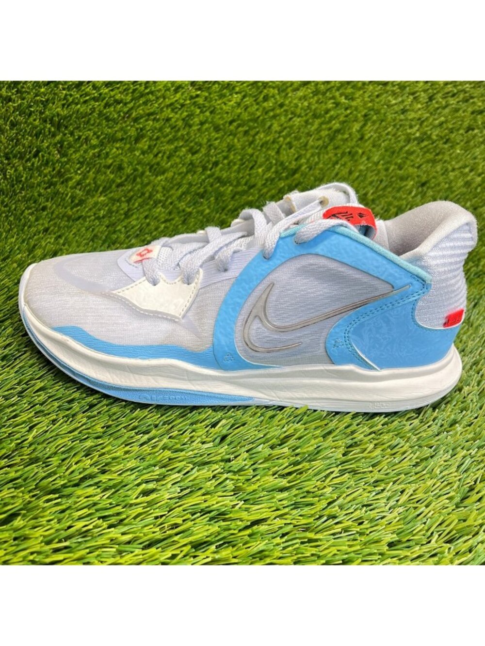 Nike Kyrie Low 5 Mens Size 7.5 Gray Blue White Running Basketball Shoes Sneakers